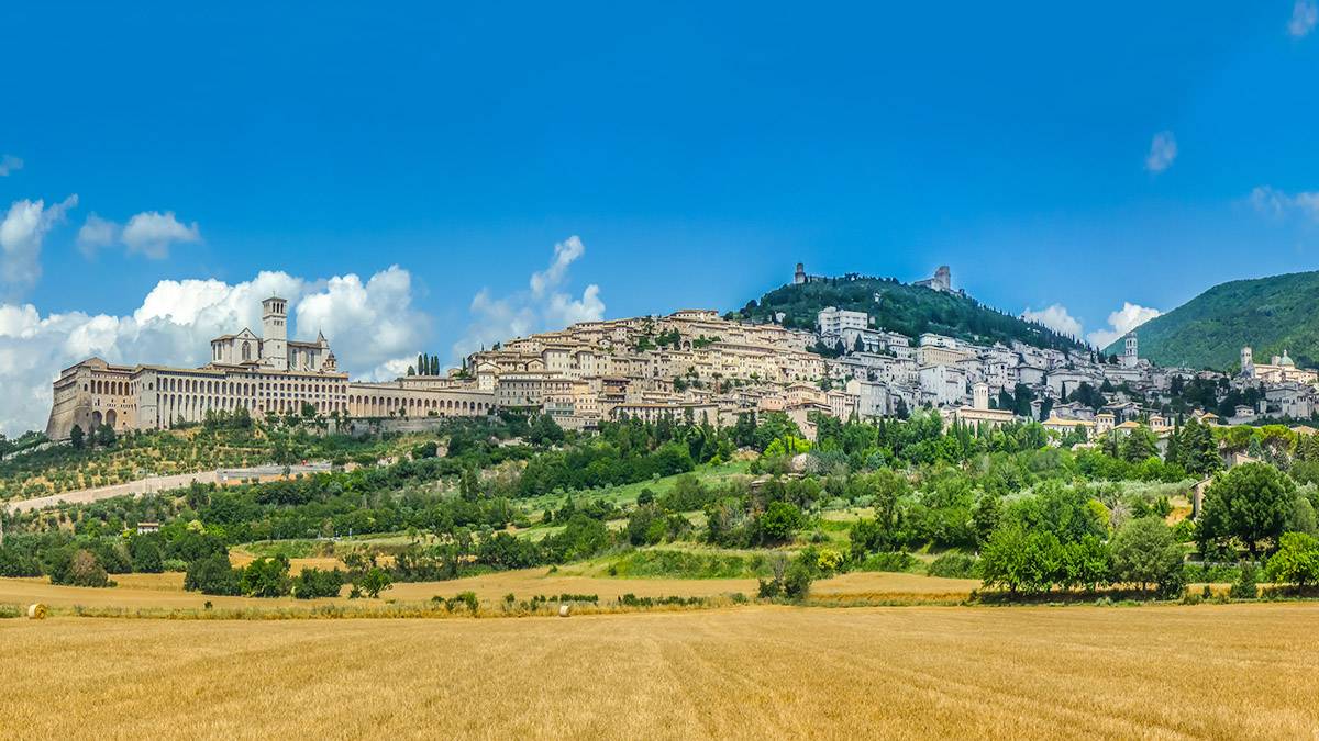 Anche stavolta ad Assisi ha vinto la destra (come sempre)